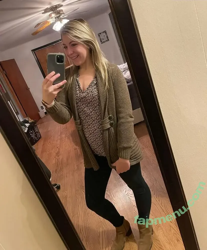 aautumn_blondie nude photo #0046 (a_rogs_0922)