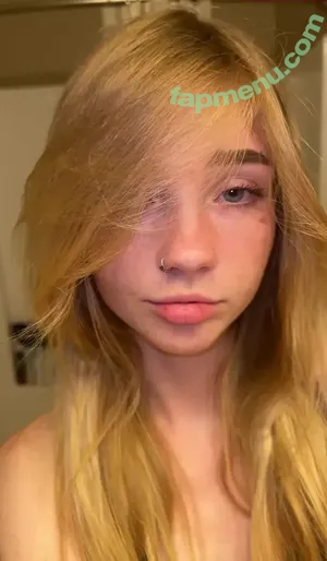 aayeayla / aaylaariannaa / danyellay nude photo #0001
