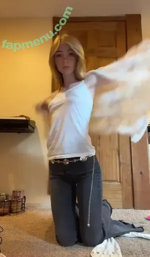 aayeayla / aaylaariannaa / danyellay nude photo #0008