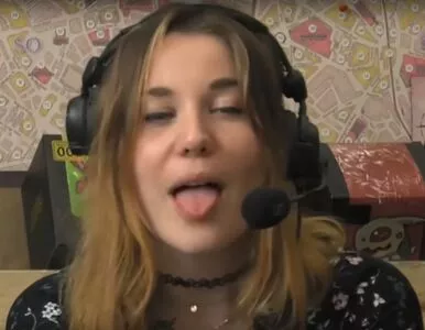 Aayley / French streamer nude photo #0118