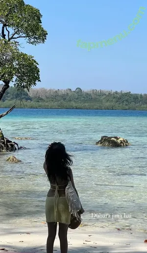 Aayushi Verma / aayushiivermaa nude photo #0039