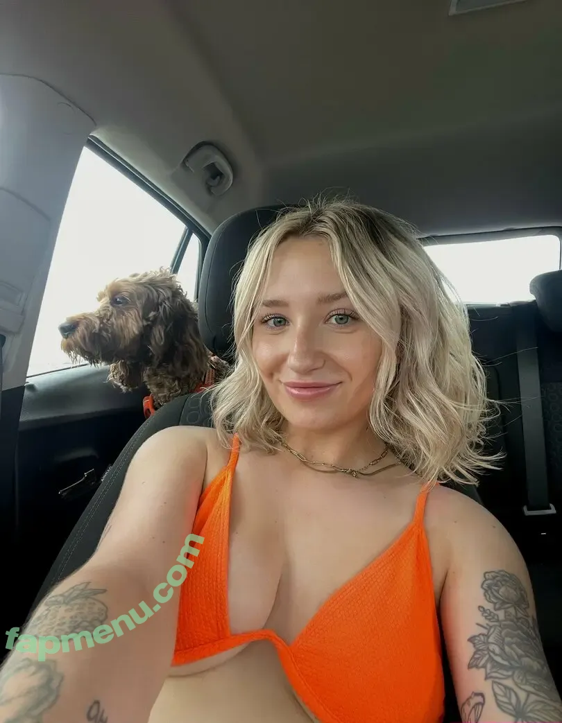 Abbbn0rmal nude photo #0027 (Abby Hubbard / abbynormal)