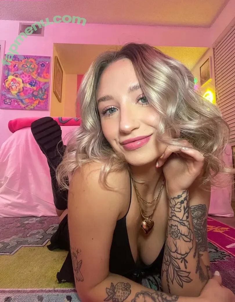 Abbbn0rmal nude photo #0028 (Abby Hubbard / abbynormal)