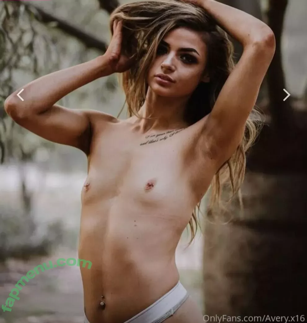 Abbey nude photo #0005 (abbey.freeze / abbeyhinson)