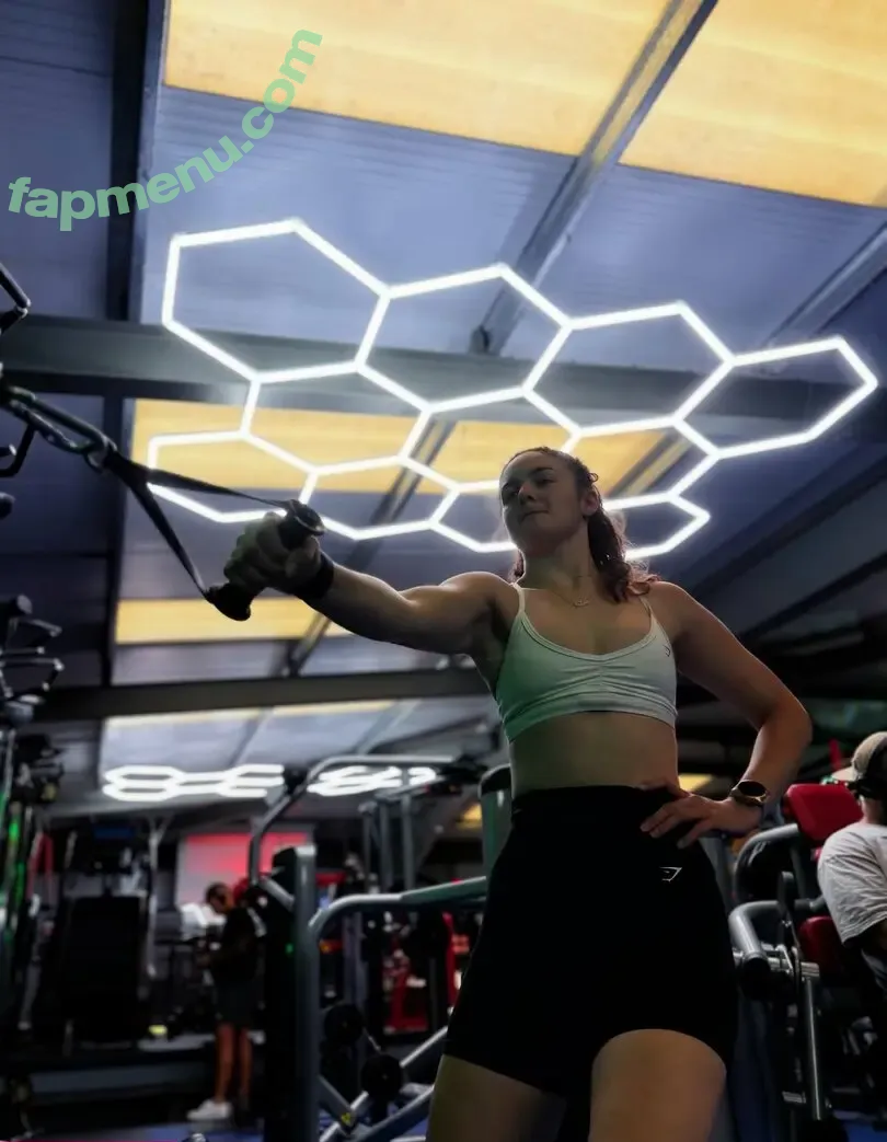 Abbi Pulling nude photo #0024 (AbbiPulling)