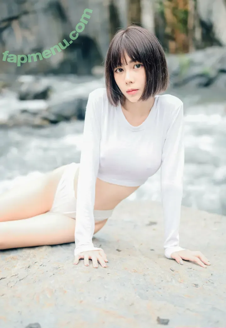 ABBIE ___a.b.b.i.e nude photo #0109 (___a.b.b.i.e / abbie-tv)