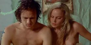 Abbie Cornish / abbiecornish nude photo #0064