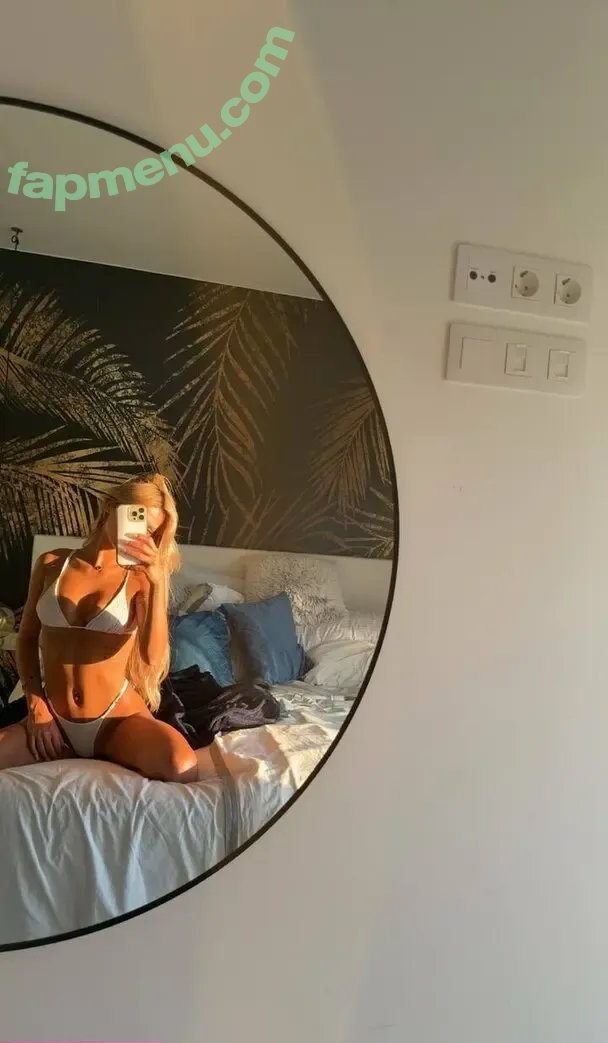 Abbie Hall nude photo #0012 (abbeyemx / xabbiexhallx)