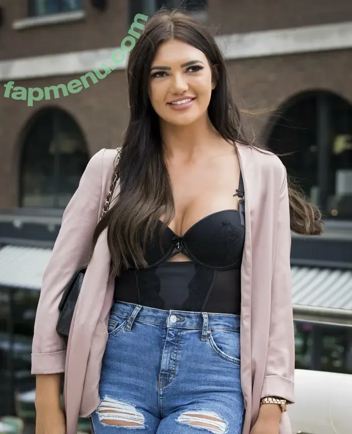 Abbie Holborn nude photo #0006 (abbiegshore / abbieholborn)