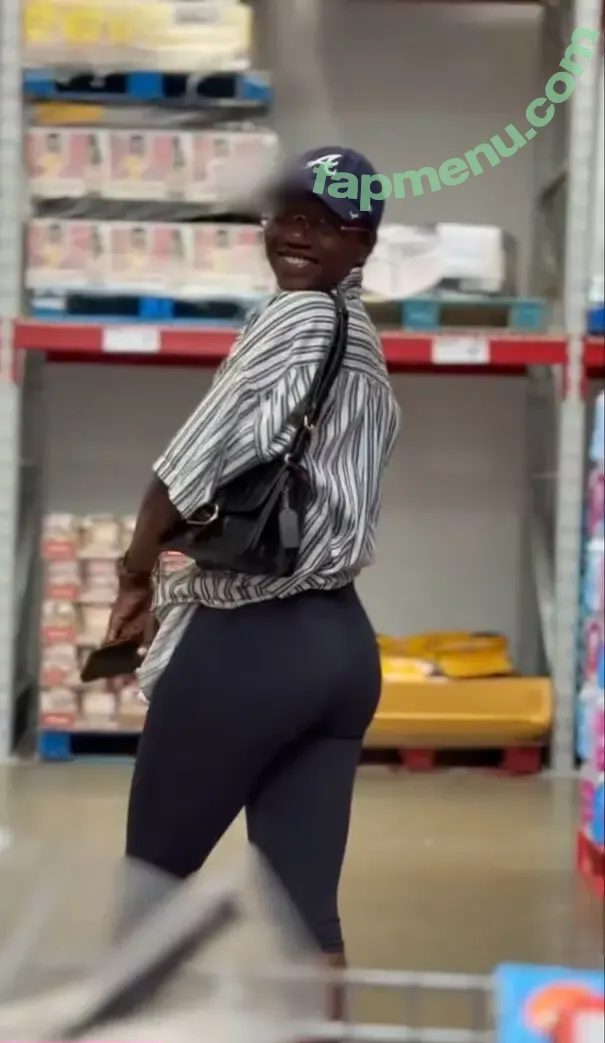 AbbiGilx nude photo #0404 (queenabbi / queenabbii)