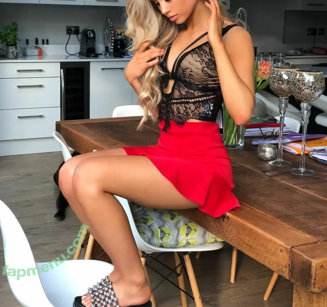 Abby Benson nude photo #0031 (abs.benson)