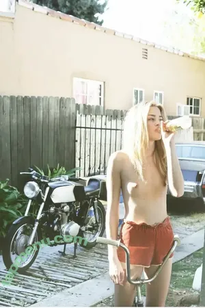 Abby Brothers / imabbybrooke / loveandlayers nude photo #0011