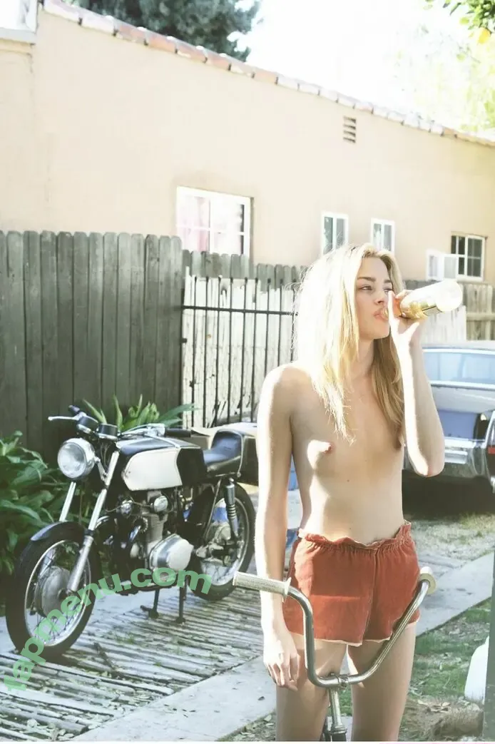 Abby Brothers nude photo #0011 (imabbybrooke / loveandlayers)