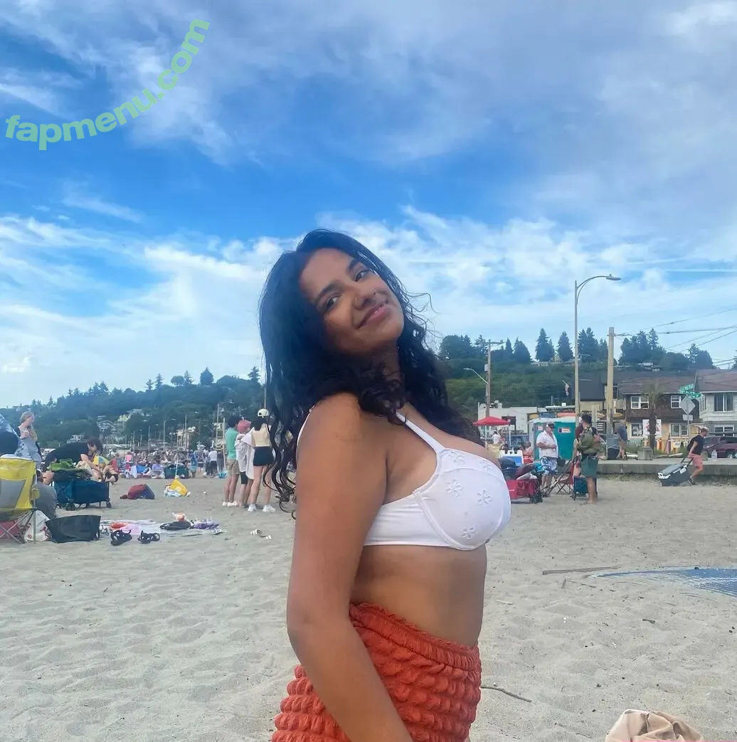 Abby Govindan nude photo #0010 (abbygovindan)