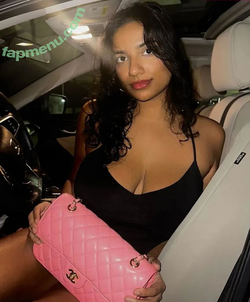 Abby Govindan nude photo #0024 (abbygovindan)