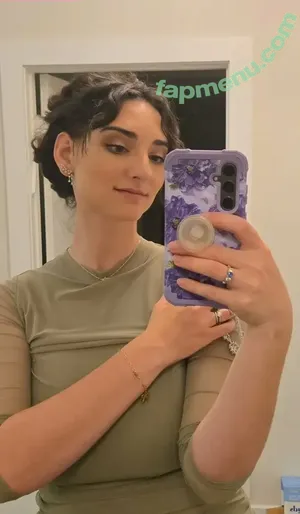 Abby Shapiro / classicallyabby nude photo #0200