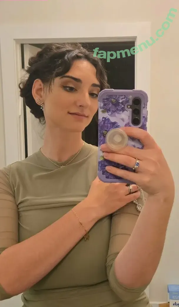 Abby Shapiro nude photo #0200 (classicallyabby)