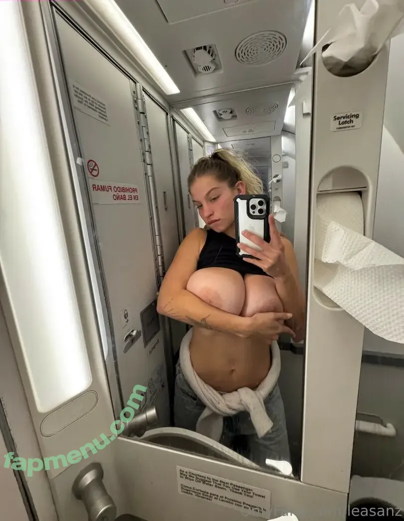 Abbylamaison nude photo #0021 (Abbylamaison)