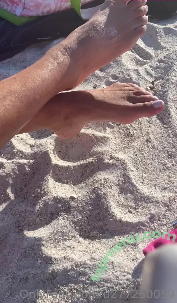 abbyrosesexyfeet nude photo #0010 (abbyrosesexyfeet)