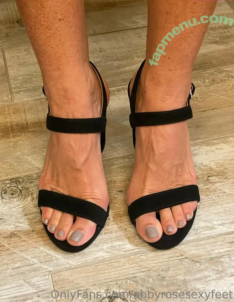 abbyrosesexyfeet nude photo #0011 (abbyrosesexyfeet)