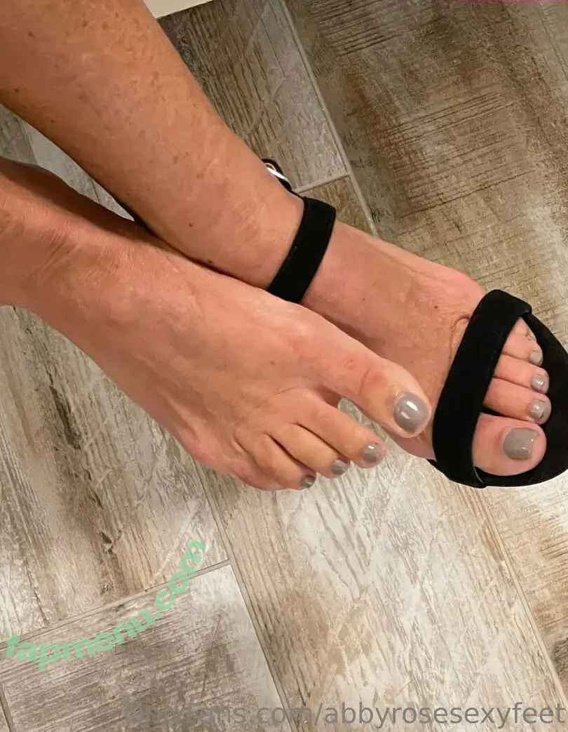 abbyrosesexyfeet nude photo #0015 (abbyrosesexyfeet)