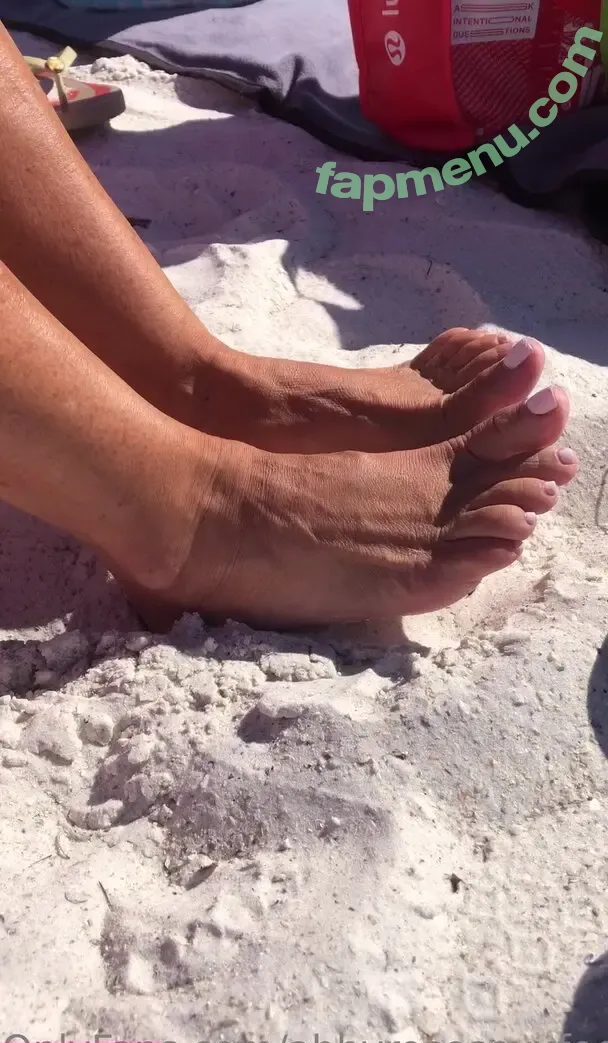 abbyrosesexyfeet nude photo #0034 (abbyrosesexyfeet)