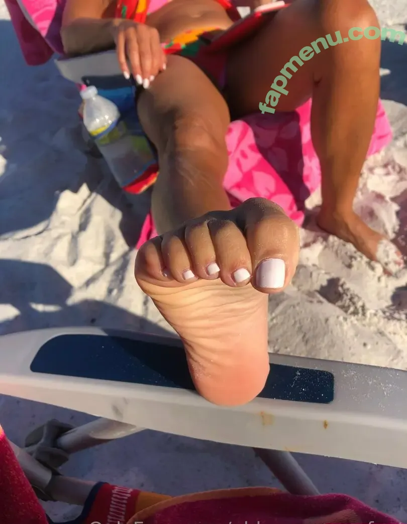 abbyrosesexyfeet nude photo #0041 (abbyrosesexyfeet)