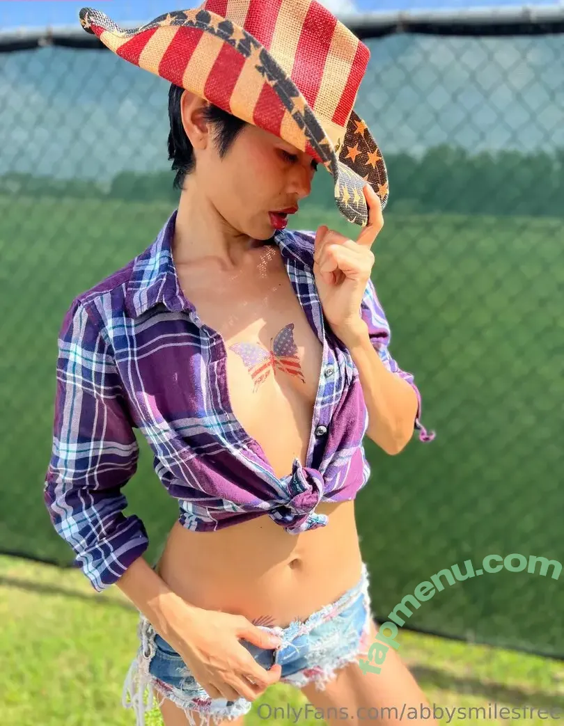 abbysmilesfree nude photo #0002 (abbysmile_)