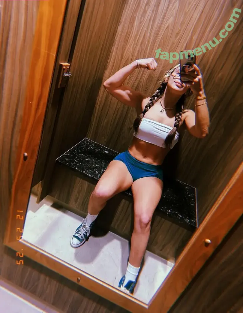 Abella Danger nude photo #0525 (abella_danger / abelladanger / dangershewrote)