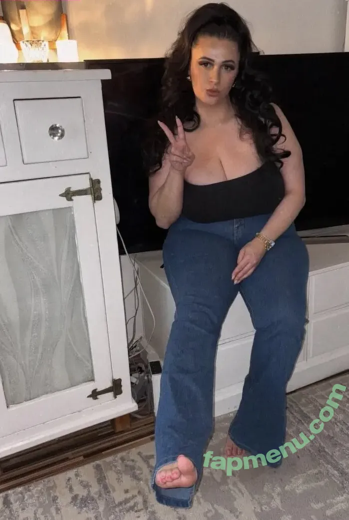 Abi96 nude photo #0015 (abi96_x_)
