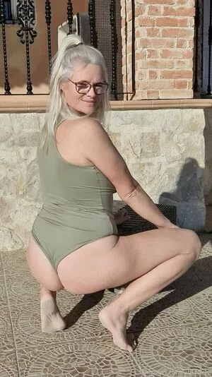 abifox12 / fox.abi12 nude photo #0050