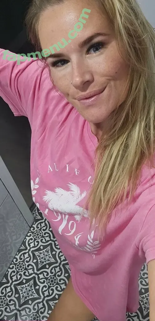 abifox12xxx nude photo #0443 (abi_fox12)