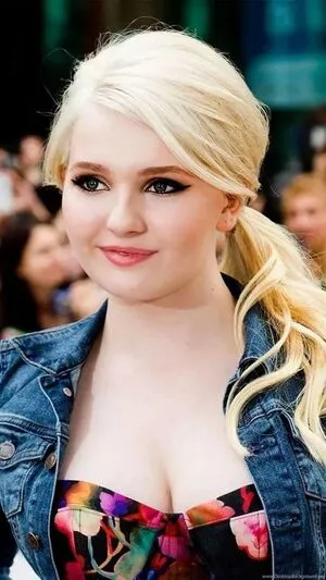 Abigail Breslin / abbienormal9 / yoabbaabba nude photo #0022