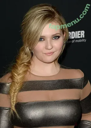 Abigail Breslin / abbienormal9 / yoabbaabba nude photo #0068
