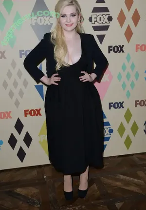 Abigail Breslin / abbienormal9 / yoabbaabba nude photo #0074