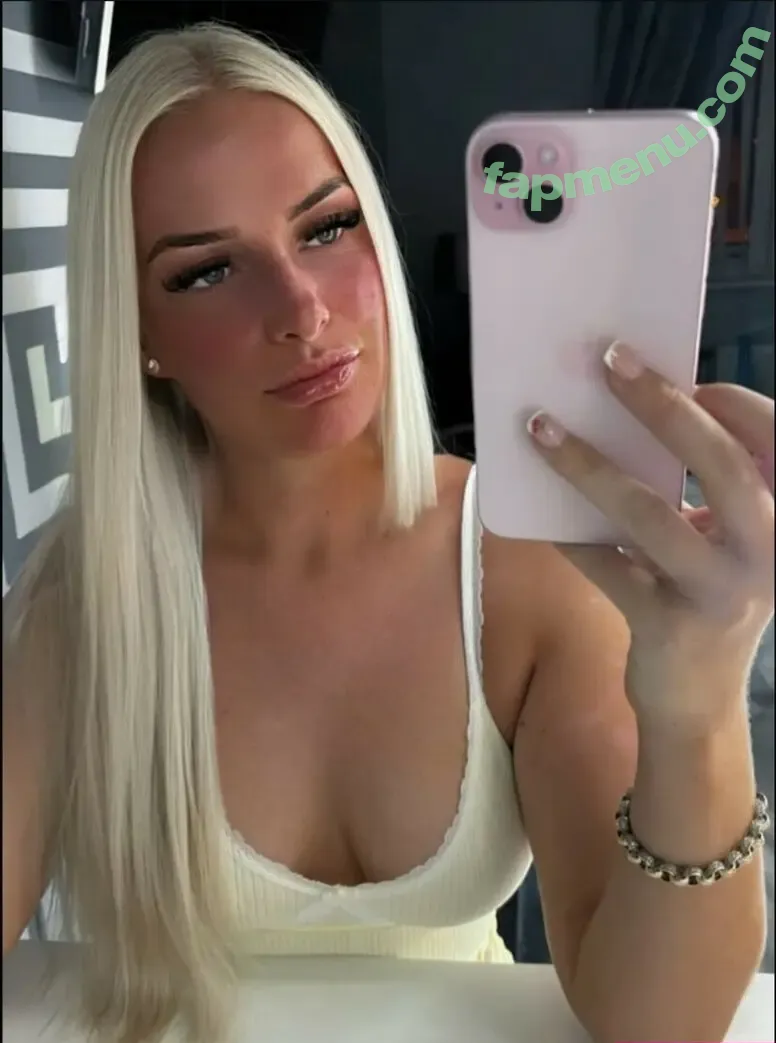 Abigail Holder nude photo #0020 (abigailholder0 / abigailholder__ / abigailholderrr)