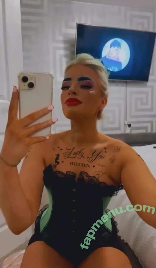 Abigail Holder nude photo #0047 (abigailholder0 / abigailholder__ / abigailholderrr)