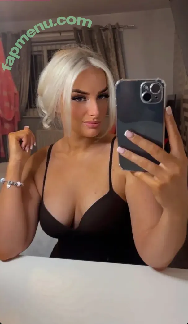 Abigail Holder nude photo #0098 (abigailholder0 / abigailholder__ / abigailholderrr)