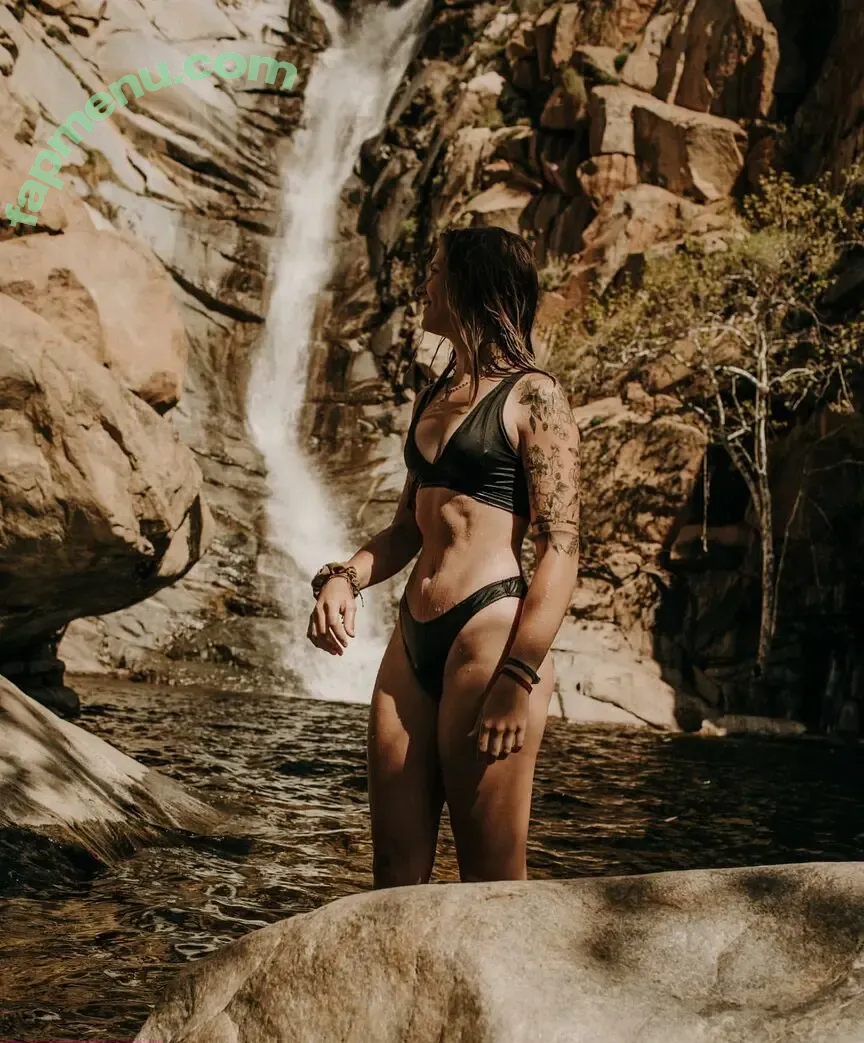 Abigail Martin nude photo #0003 (abigailhmartin / abigailmartin)