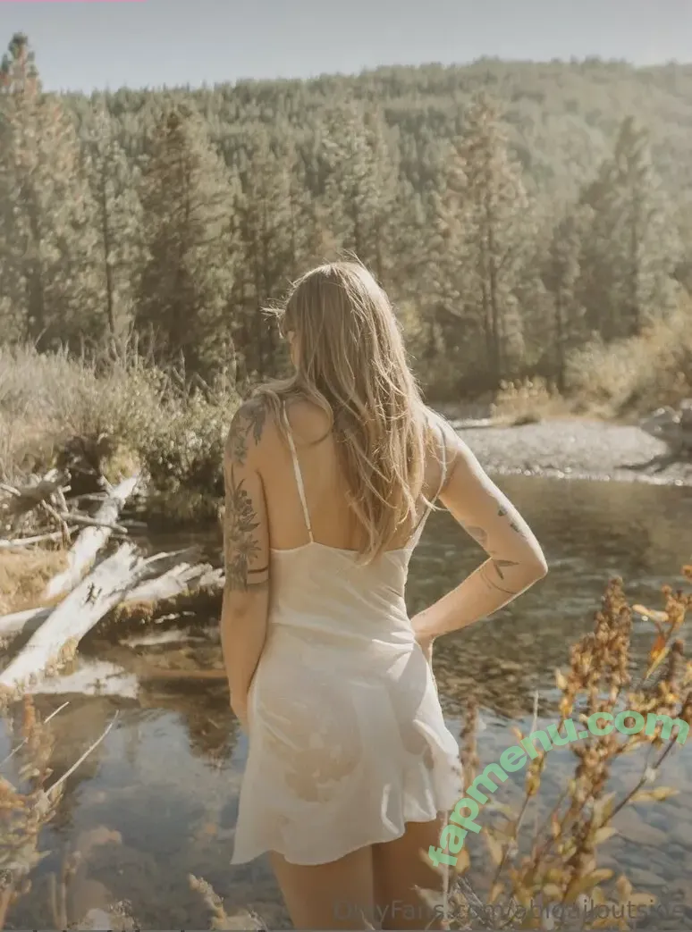 Abigail Martin nude photo #0308 (abigailhmartin / abigailmartin)