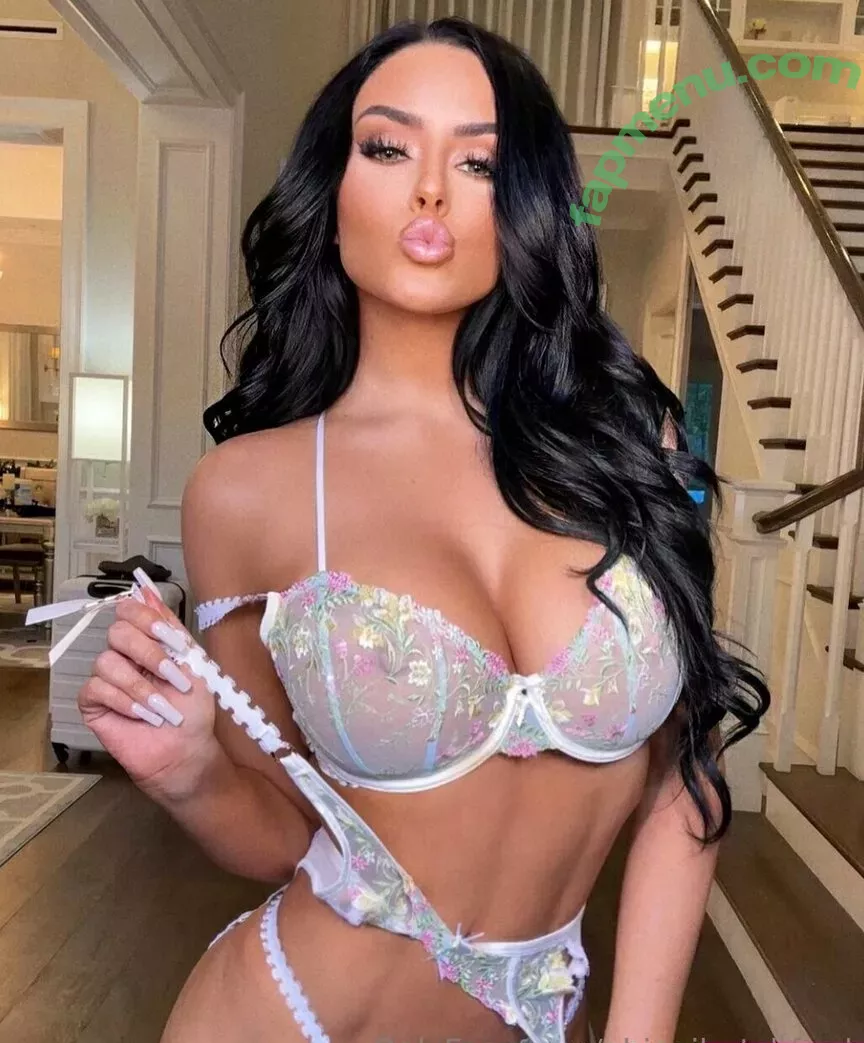 Abigail Ratchford nude photo #0012 (abigailratchford)