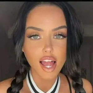 Abigail Ratchford / abigailratchford nude photo #0002