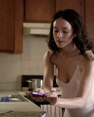 Abigail Spencer / abigailspencer nude photo #0009