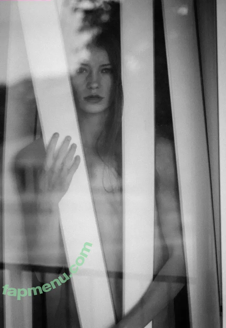 Abigail Thompson nude photo #0009 (Abigail Thompson)