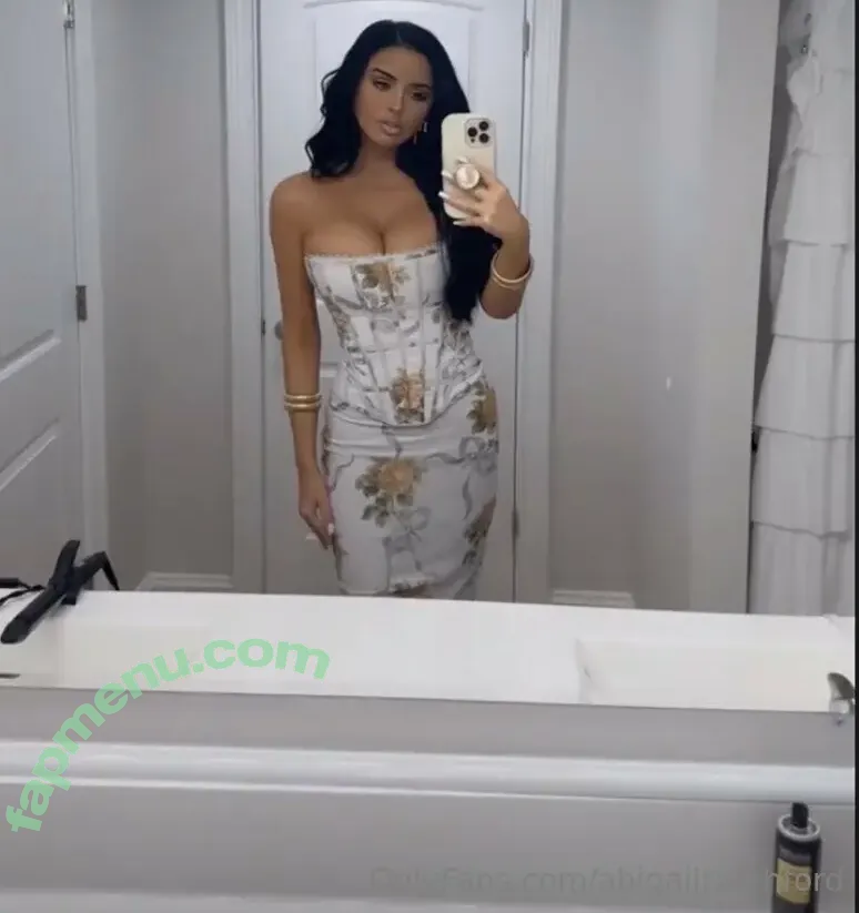 abigailratchford nude photo #0005 (abigailratchford)