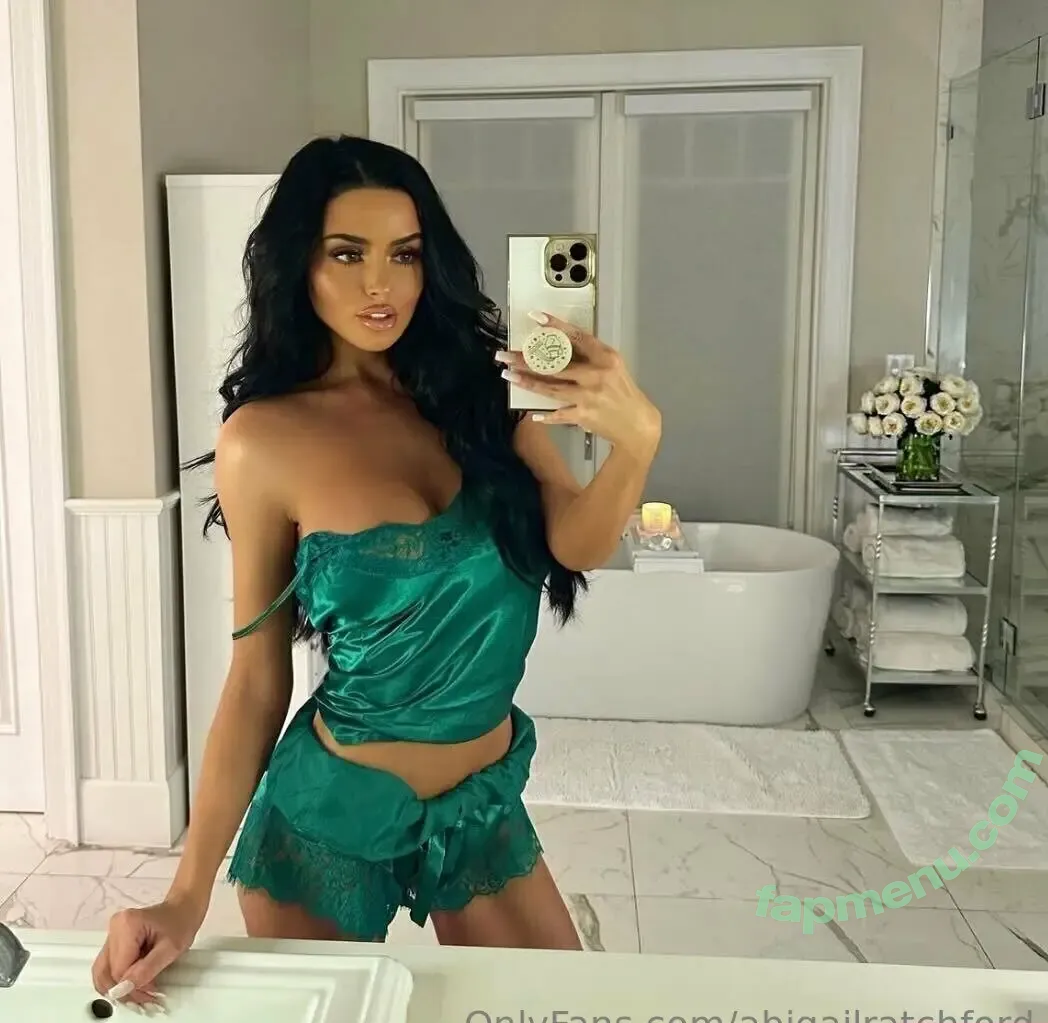 abigailratchford nude photo #0005 (abigailratchford)