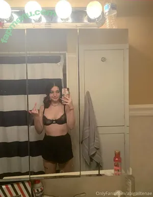 abigailtenae / plastcbugs nude photo #0005