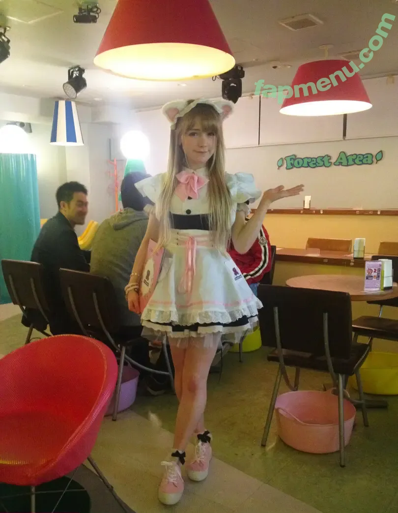 Abipop nude photo #0029 (abi.baby)