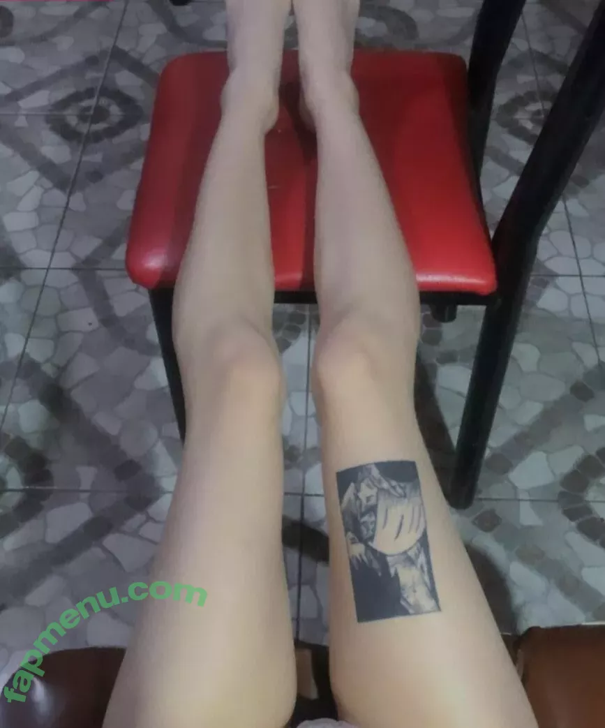 Aboutsoffy nude photo #0019 (4boutsoffy / alexscared / hellwh0r3)
