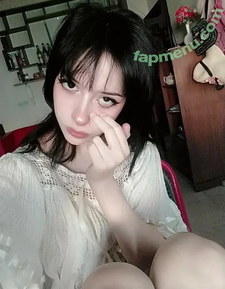 Aboutsoffy nude photo #0115 (4boutsoffy / alexscared / hellwh0r3)